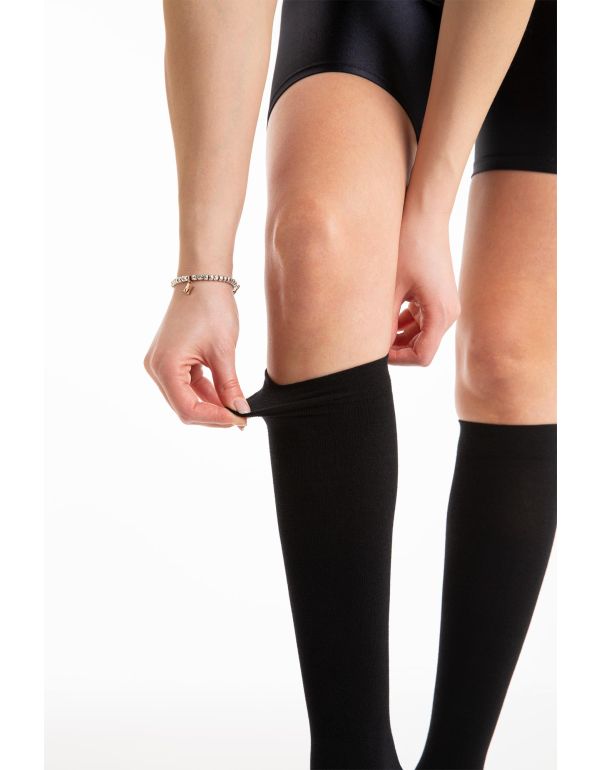 Unisex letné odstupňované kompresné podkolienky 18-22 mmHg